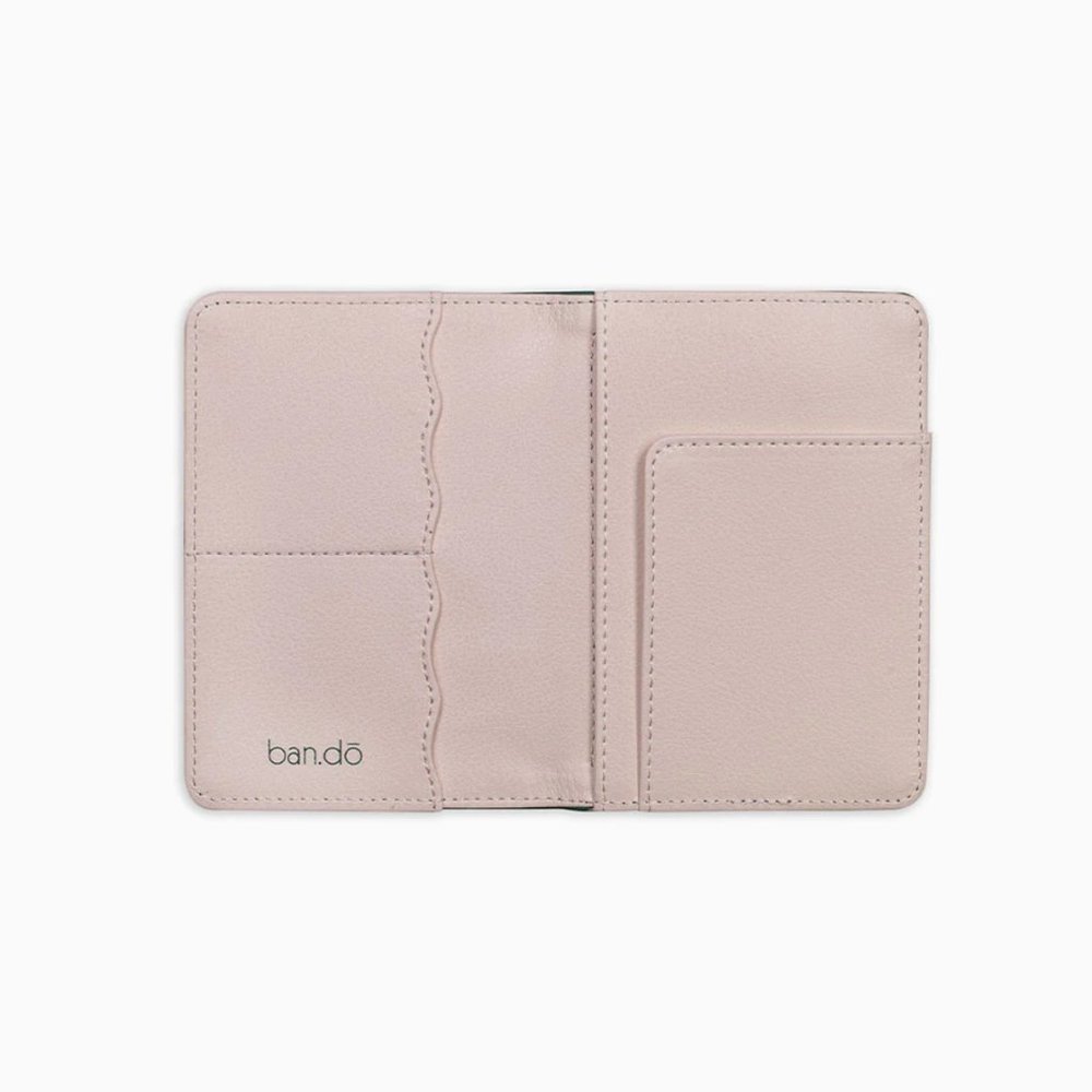 🌸 NWT Forest Green "Endless Possibilities" Passport Holder by ban.do - Picture 2 of 7